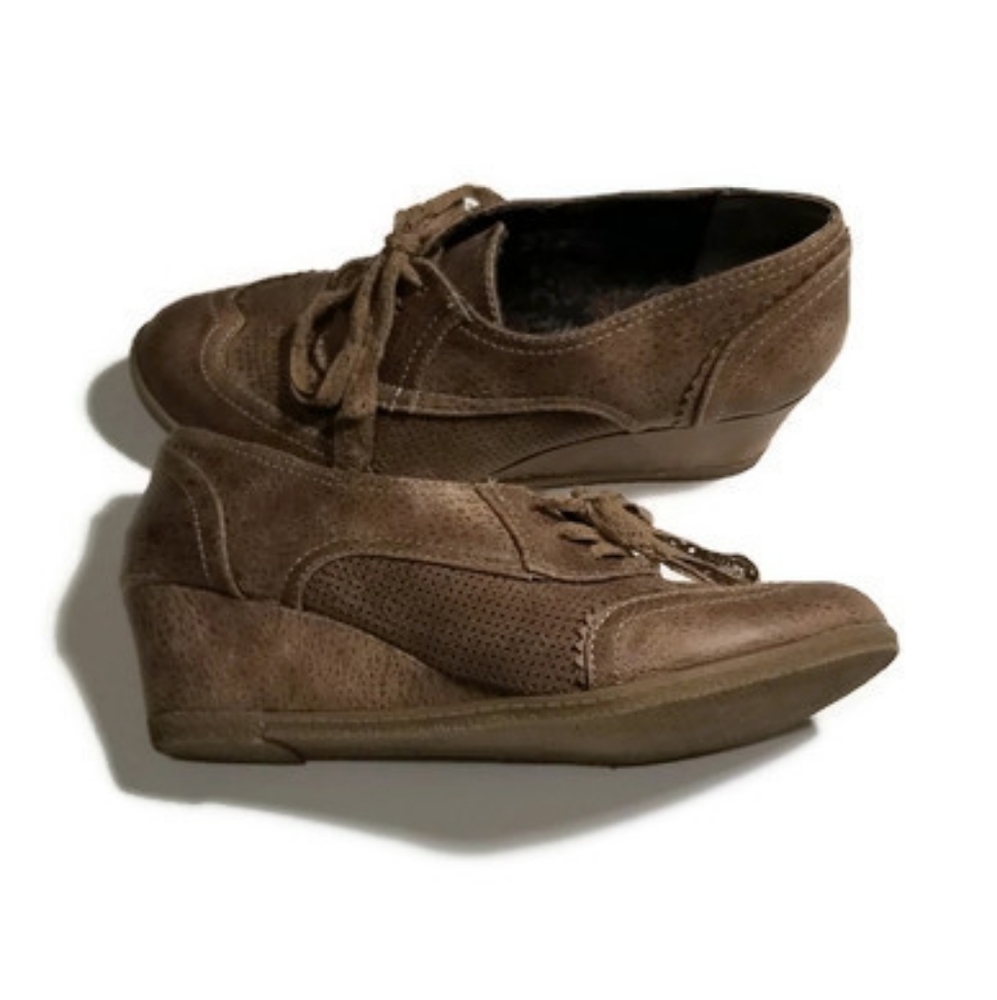 Wedge Sneaker Brown faux leather like new fairycore 90s